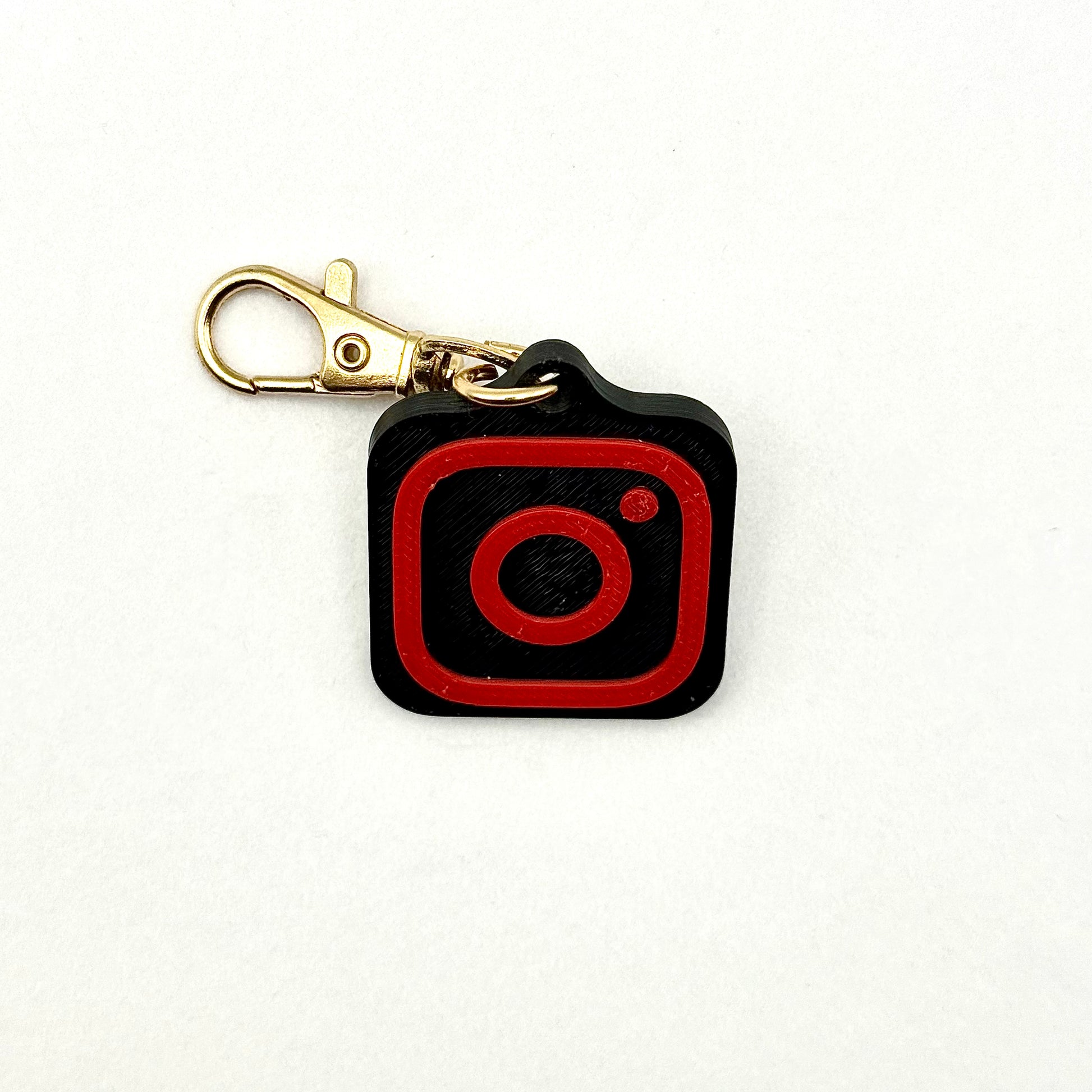 Tap to Share Keychain- Share Instagram, Website, or other profiles! NFC Tap Keychain, Digital Business Card